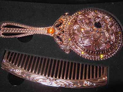 �������