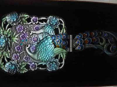 �������