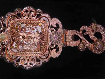 �������