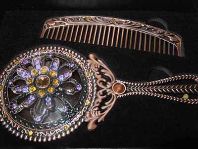 �������